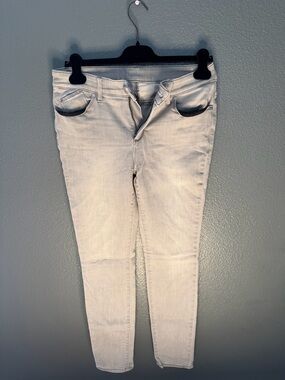 CHICOS Light Gray Women’s Skinny Jeans Jeggings